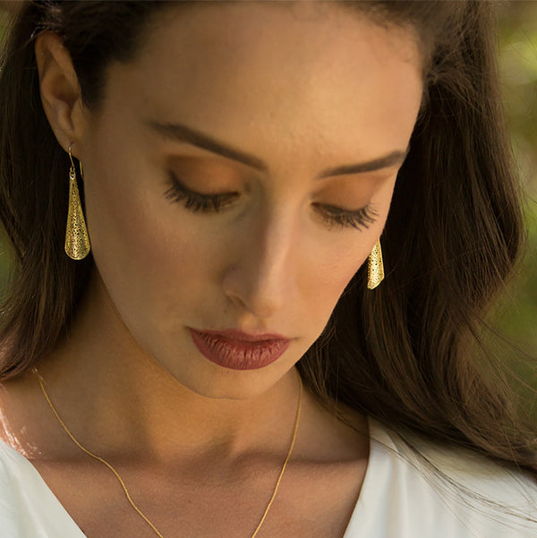 Curved Mesh Designed Earrings 14K Gold - Danny Newfeld Collection