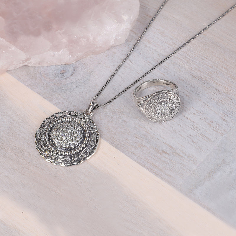 Set of Gemstones Floral Lace Ring and Necklace