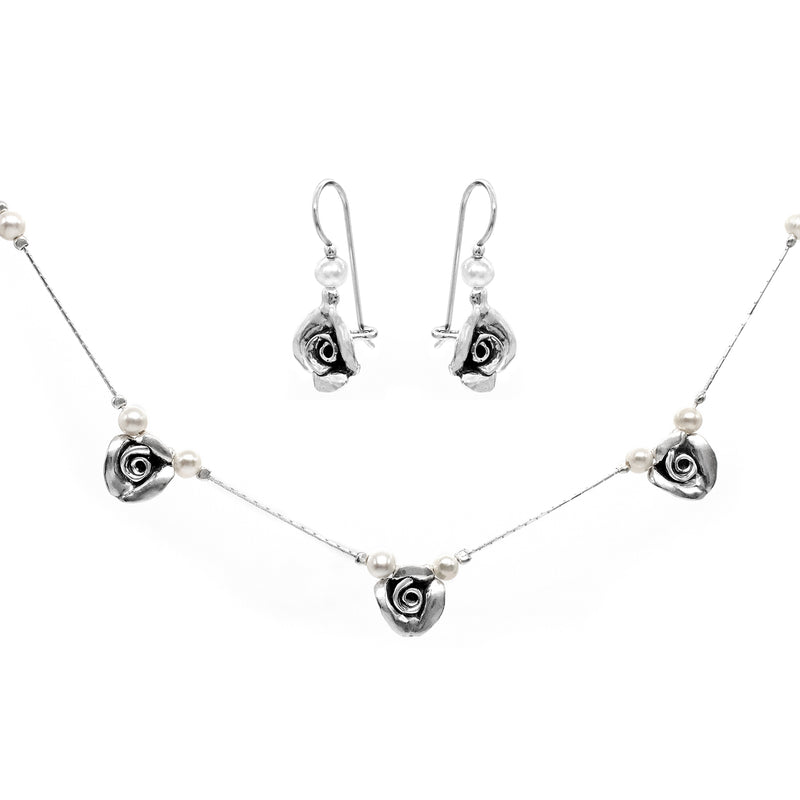 Roses and pearls Necklace and Earrings Set
