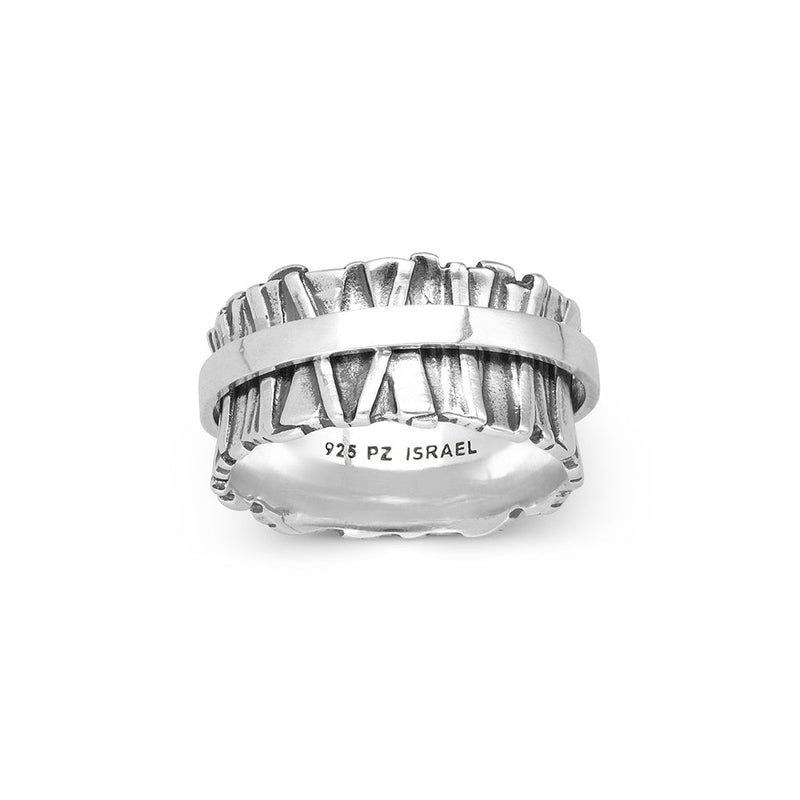 Ruffle Spinner Ring